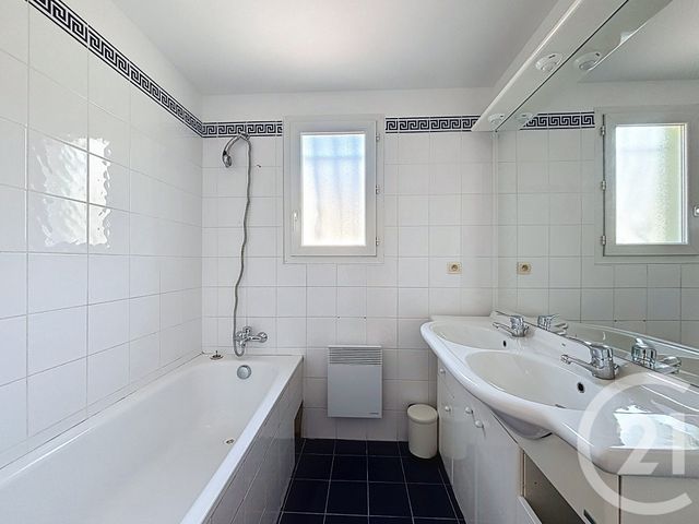 maison à louer - 4 pièces - 95.4 m2 - MARSEILLE - 13007 - PROVENCE-ALPES-COTE-D-AZUR - Century 21 Can Transactions