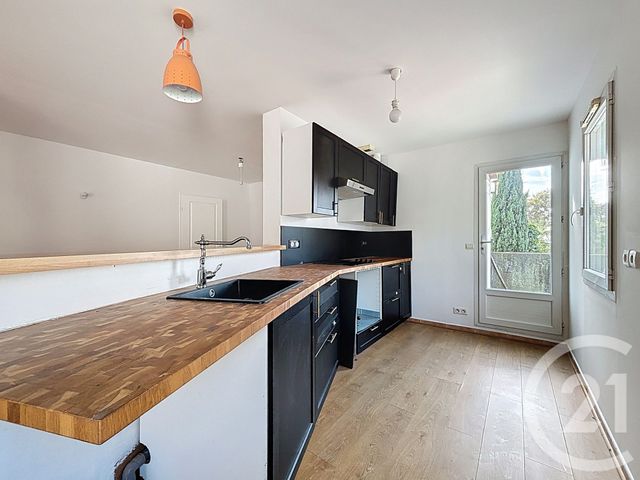 maison à louer - 4 pièces - 95.4 m2 - MARSEILLE - 13007 - PROVENCE-ALPES-COTE-D-AZUR - Century 21 Can Transactions