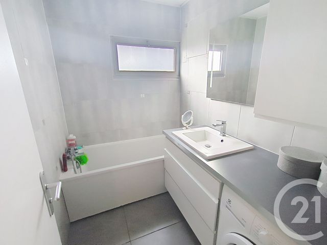 Appartement T3 à vendre - 3 pièces - 71.9 m2 - MARSEILLE - 13008 - PROVENCE-ALPES-COTE-D-AZUR - Century 21 Can Transactions