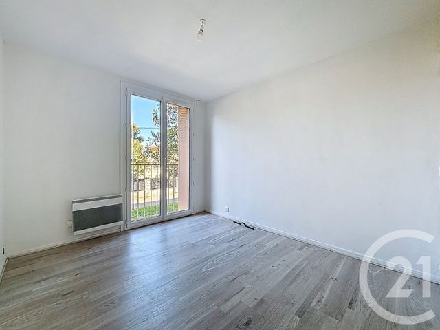 Appartement F4 à louer - 4 pièces - 67.36 m2 - MARSEILLE - 13009 - PROVENCE-ALPES-COTE-D-AZUR - Century 21 Can Transactions