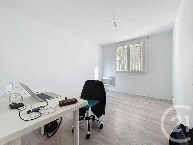 Appartement F4 à louer - 4 pièces - 67.36 m2 - MARSEILLE - 13009 - PROVENCE-ALPES-COTE-D-AZUR - Century 21 Can Transactions