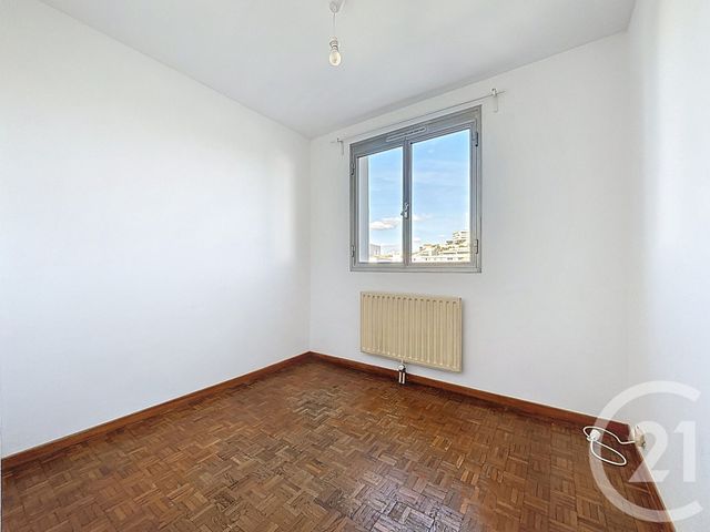 Appartement T4 à louer - 4 pièces - 92.36 m2 - MARSEILLE - 13008 - PROVENCE-ALPES-COTE-D-AZUR - Century 21 Can Transactions