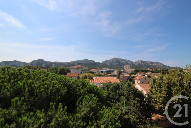 Appartement T4 à louer - 4 pièces - 92.36 m2 - MARSEILLE - 13008 - PROVENCE-ALPES-COTE-D-AZUR - Century 21 Can Transactions