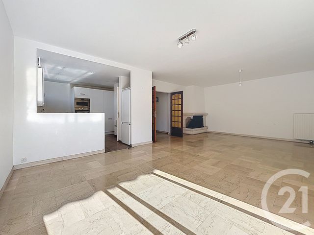 Appartement T4 à louer - 4 pièces - 92.36 m2 - MARSEILLE - 13008 - PROVENCE-ALPES-COTE-D-AZUR - Century 21 Can Transactions