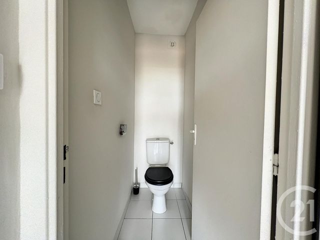 Appartement T2 à louer - 2 pièces - 34.27 m2 - MARSEILLE - 13009 - PROVENCE-ALPES-COTE-D-AZUR - Century 21 Can Transactions