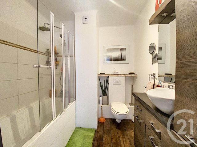 Appartement T3 à louer - 4 pièces - 64.65 m2 - MARSEILLE - 13008 - PROVENCE-ALPES-COTE-D-AZUR - Century 21 Can Transactions