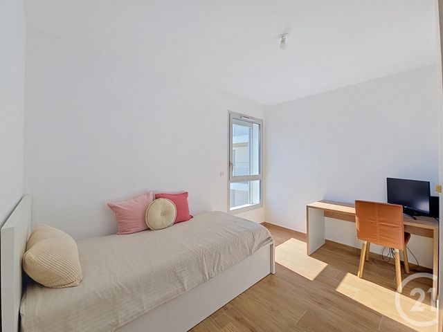 Appartement T4 à vendre - 4 pièces - 91.4 m2 - MARSEILLE - 13008 - PROVENCE-ALPES-COTE-D-AZUR - Century 21 Can Transactions