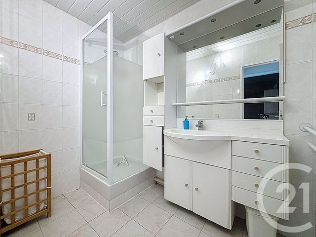 Appartement F3 à louer - 3 pièces - 61.85 m2 - MARSEILLE - 13010 - PROVENCE-ALPES-COTE-D-AZUR - Century 21 Can Transactions