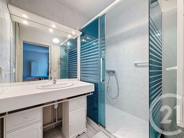 Appartement T2 à vendre - 2 pièces - 45.65 m2 - MARSEILLE - 13008 - PROVENCE-ALPES-COTE-D-AZUR - Century 21 Can Transactions