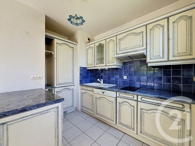 Appartement T2 à vendre - 2 pièces - 45.65 m2 - MARSEILLE - 13008 - PROVENCE-ALPES-COTE-D-AZUR - Century 21 Can Transactions