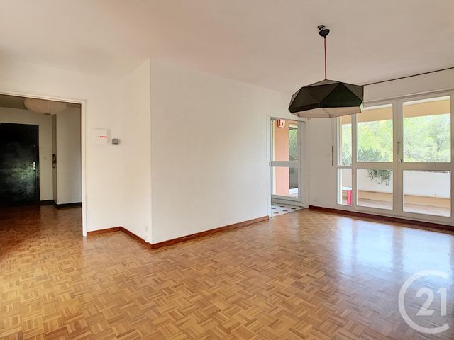 Appartement T5 à louer - 5 pièces - 98.24 m2 - MARSEILLE - 13009 - PROVENCE-ALPES-COTE-D-AZUR - Century 21 Can Transactions