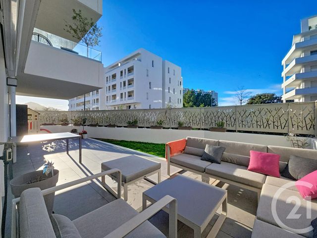 Appartement T3 à vendre - 3 pièces - 60.0 m2 - MARSEILLE - 13009 - PROVENCE-ALPES-COTE-D-AZUR - Century 21 Can Transactions