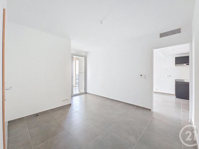 Appartement T2 à vendre - 2 pièces - 35.2 m2 - MARSEILLE - 13008 - PROVENCE-ALPES-COTE-D-AZUR - Century 21 Can Transactions