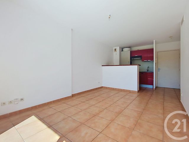 Appartement T3 à vendre - 3 pièces - 51.2 m2 - MARSEILLE - 13008 - PROVENCE-ALPES-COTE-D-AZUR - Century 21 Can Transactions