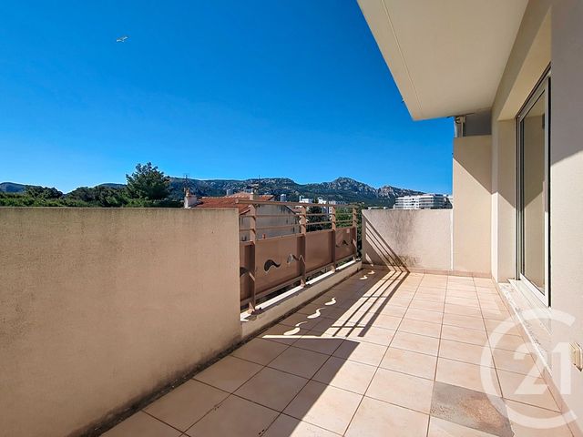Appartement T3 à vendre - 3 pièces - 51.2 m2 - MARSEILLE - 13008 - PROVENCE-ALPES-COTE-D-AZUR - Century 21 Can Transactions
