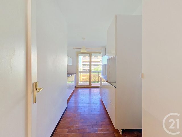 Appartement T4 à vendre - 4 pièces - 86.72 m2 - MARSEILLE - 13009 - PROVENCE-ALPES-COTE-D-AZUR - Century 21 Can Transactions
