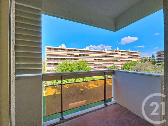 Appartement T4 à vendre - 4 pièces - 86.72 m2 - MARSEILLE - 13009 - PROVENCE-ALPES-COTE-D-AZUR - Century 21 Can Transactions