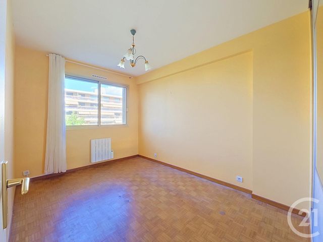 Appartement T4 à vendre - 4 pièces - 86.72 m2 - MARSEILLE - 13009 - PROVENCE-ALPES-COTE-D-AZUR - Century 21 Can Transactions