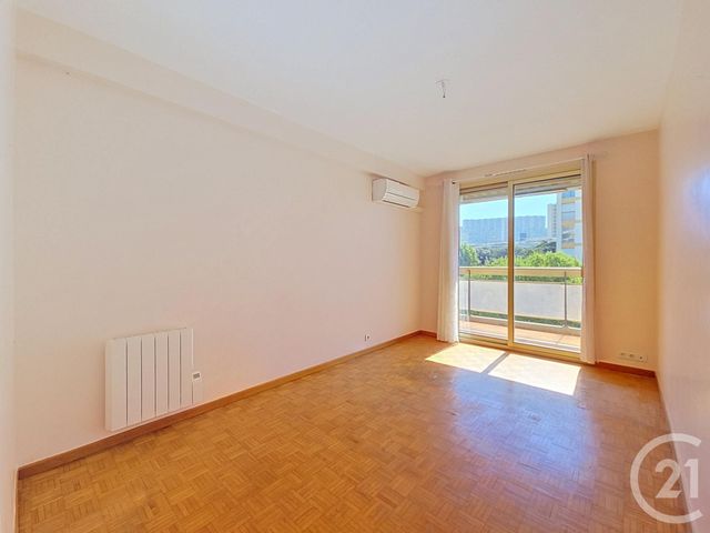 Appartement T4 à vendre - 4 pièces - 86.72 m2 - MARSEILLE - 13009 - PROVENCE-ALPES-COTE-D-AZUR - Century 21 Can Transactions