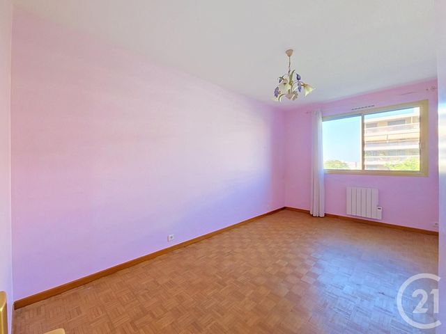 Appartement T4 à vendre - 4 pièces - 86.72 m2 - MARSEILLE - 13009 - PROVENCE-ALPES-COTE-D-AZUR - Century 21 Can Transactions
