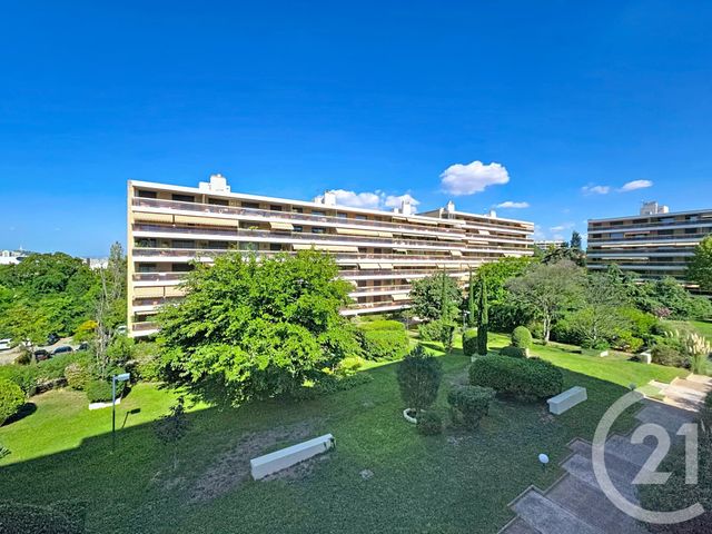 Appartement T4 à vendre - 4 pièces - 86.72 m2 - MARSEILLE - 13009 - PROVENCE-ALPES-COTE-D-AZUR - Century 21 Can Transactions