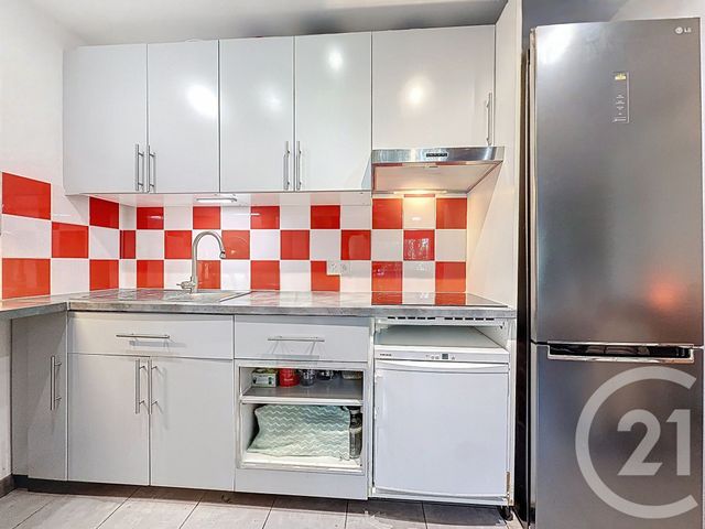 Appartement T3 à vendre - 3 pièces - 55.6 m2 - MARSEILLE - 13008 - PROVENCE-ALPES-COTE-D-AZUR - Century 21 Can Transactions