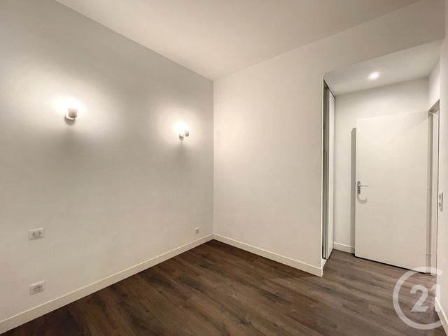 Appartement T3 à louer - 3 pièces - 67.65 m2 - MARSEILLE - 13007 - PROVENCE-ALPES-COTE-D-AZUR - Century 21 Can Transactions