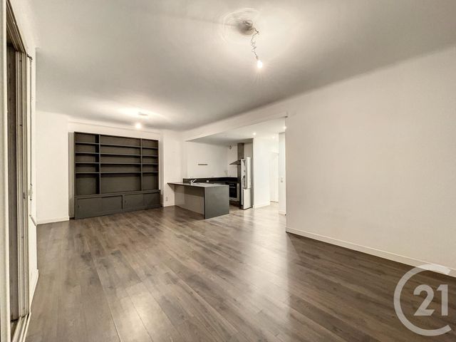 Appartement T3 à louer - 3 pièces - 67.65 m2 - MARSEILLE - 13007 - PROVENCE-ALPES-COTE-D-AZUR - Century 21 Can Transactions