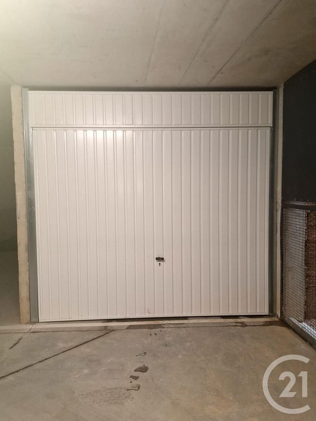 parking à louer - 22.0 m2 - MARSEILLE - 13008 - PROVENCE-ALPES-COTE-D-AZUR - Century 21 Can Transactions