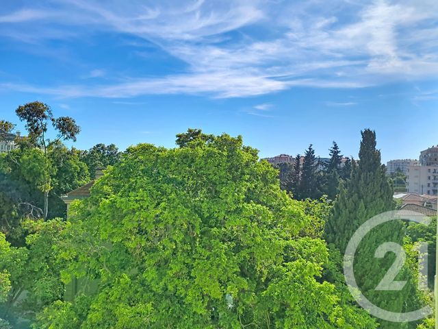 Appartement T3 à vendre - 3 pièces - 51.0 m2 - MARSEILLE - 13009 - PROVENCE-ALPES-COTE-D-AZUR - Century 21 Can Transactions