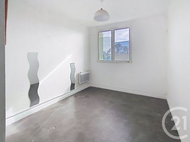 Appartement T3 à vendre - 3 pièces - 51.0 m2 - MARSEILLE - 13009 - PROVENCE-ALPES-COTE-D-AZUR - Century 21 Can Transactions