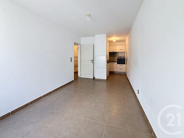 Appartement T2 à vendre - 2 pièces - 39.4 m2 - MARSEILLE - 13005 - PROVENCE-ALPES-COTE-D-AZUR - Century 21 Can Transactions