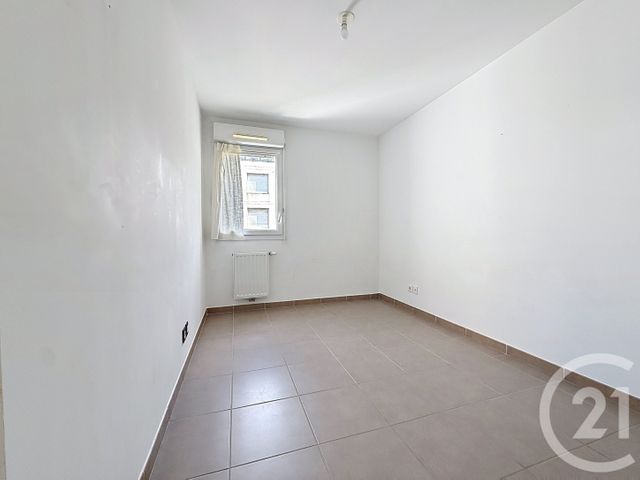 Appartement T2 à vendre - 2 pièces - 39.4 m2 - MARSEILLE - 13005 - PROVENCE-ALPES-COTE-D-AZUR - Century 21 Can Transactions