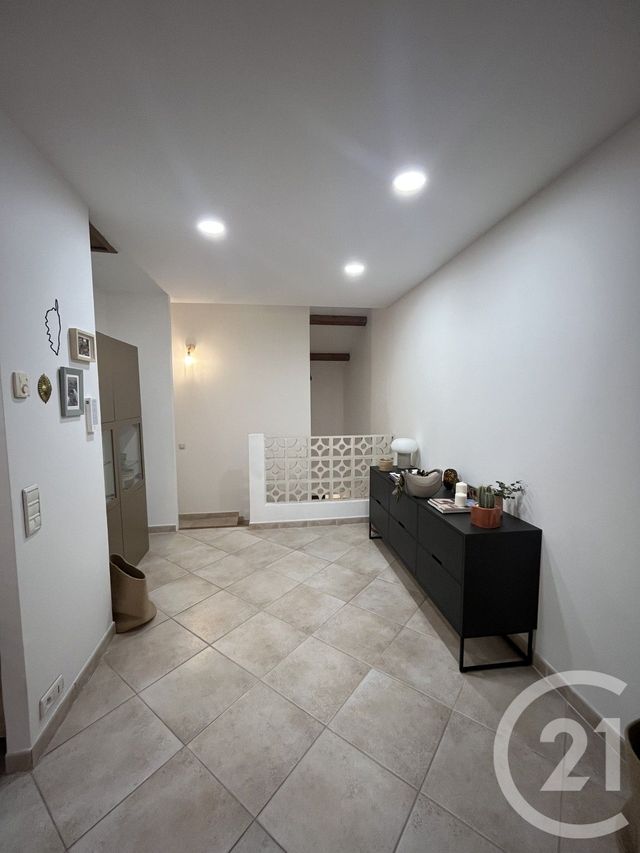 Appartement F2 à louer - 2 pièces - 60.0 m2 - MARSEILLE - 13008 - PROVENCE-ALPES-COTE-D-AZUR - Century 21 Can Transactions