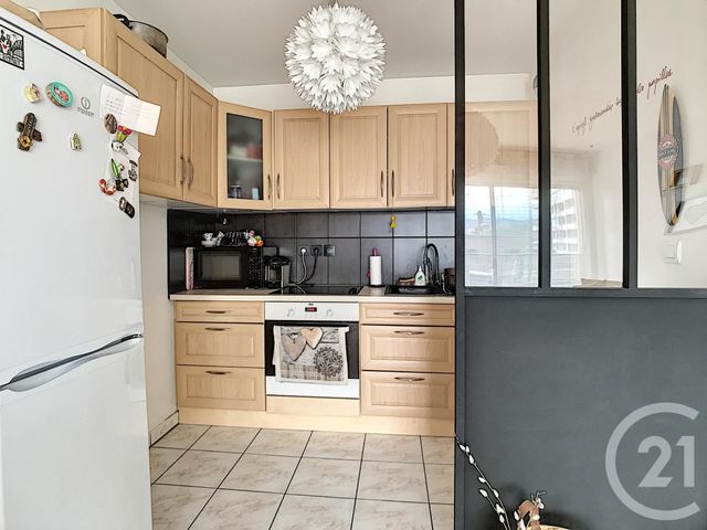 Appartement T2 à louer - 2 pièces - 41.52 m2 - MARSEILLE - 13010 - PROVENCE-ALPES-COTE-D-AZUR - Century 21 Can Transactions