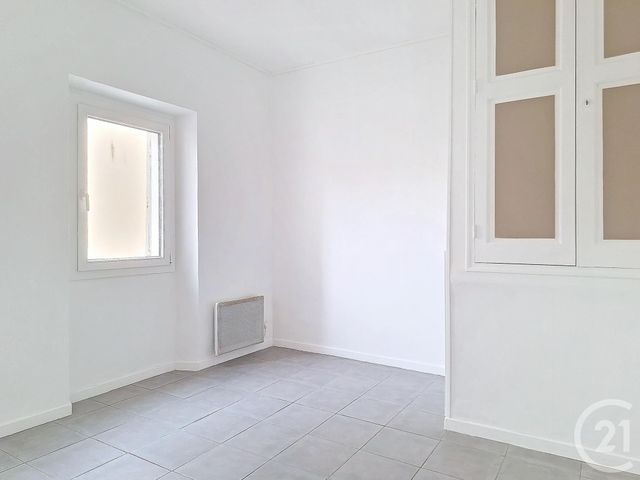 Appartement T3 à louer - 3 pièces - 62.3 m2 - MARSEILLE - 13009 - PROVENCE-ALPES-COTE-D-AZUR - Century 21 Can Transactions