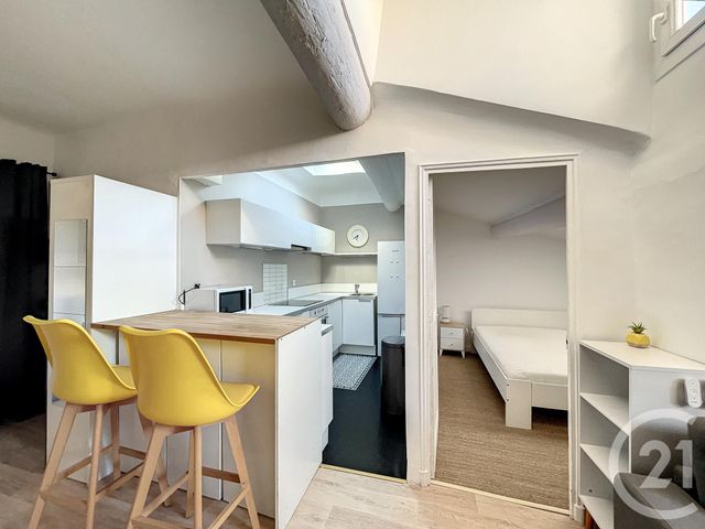 Appartement F2 à louer - 2 pièces - 35.36 m2 - MARSEILLE - 13006 - PROVENCE-ALPES-COTE-D-AZUR - Century 21 Can Transactions