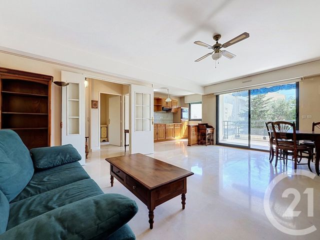 Appartement T2 à vendre - 2 pièces - 56.87 m2 - MARSEILLE - 13008 - PROVENCE-ALPES-COTE-D-AZUR - Century 21 Can Transactions
