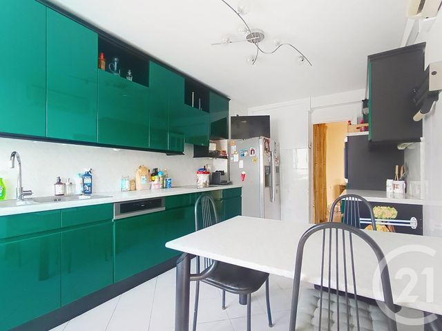 Appartement F4 à vendre - 4 pièces - 110.0 m2 - MARSEILLE - 13008 - PROVENCE-ALPES-COTE-D-AZUR - Century 21 Can Transactions