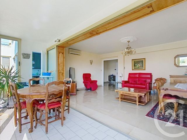 Appartement F4 à vendre - 4 pièces - 110.0 m2 - MARSEILLE - 13008 - PROVENCE-ALPES-COTE-D-AZUR - Century 21 Can Transactions