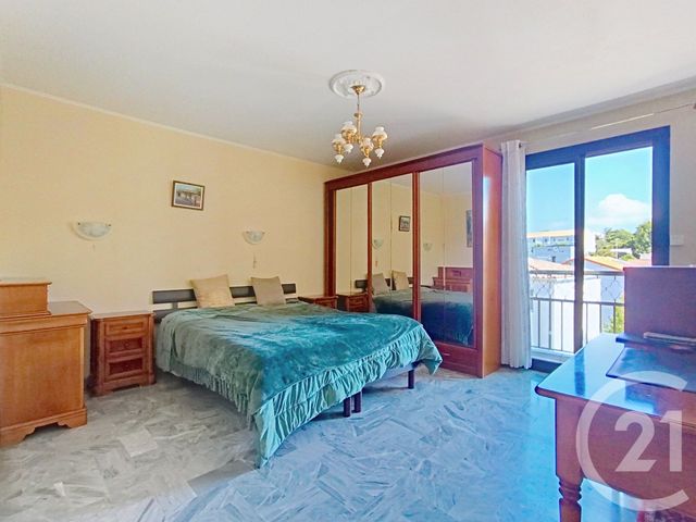 Appartement F4 à vendre - 4 pièces - 110.0 m2 - MARSEILLE - 13008 - PROVENCE-ALPES-COTE-D-AZUR - Century 21 Can Transactions