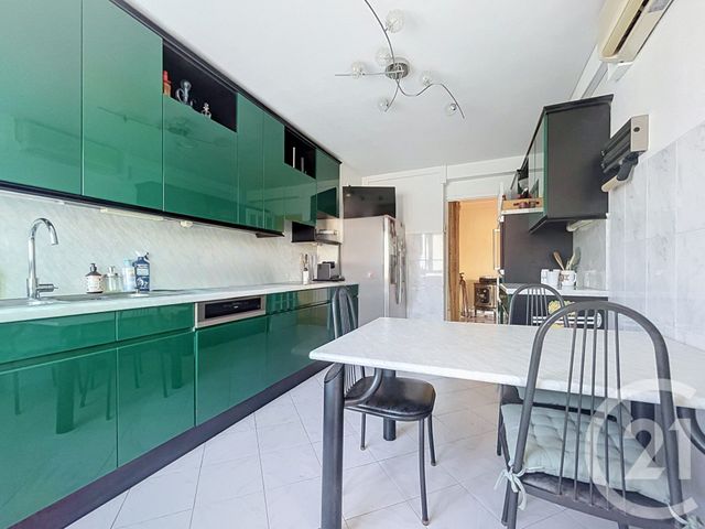 Appartement F4 à vendre - 4 pièces - 110.0 m2 - MARSEILLE - 13008 - PROVENCE-ALPES-COTE-D-AZUR - Century 21 Can Transactions