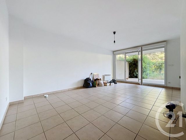 Appartement F3 à louer - 3 pièces - 64.64 m2 - MARSEILLE - 13009 - PROVENCE-ALPES-COTE-D-AZUR - Century 21 Can Transactions