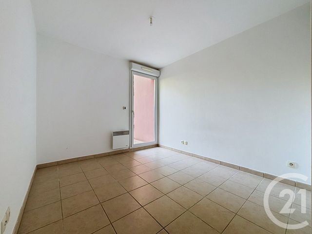 Appartement F3 à louer - 3 pièces - 64.64 m2 - MARSEILLE - 13009 - PROVENCE-ALPES-COTE-D-AZUR - Century 21 Can Transactions