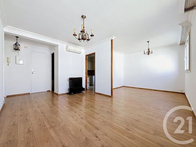 Appartement T2 à vendre - 3 pièces - 50.0 m2 - MARSEILLE - 13008 - PROVENCE-ALPES-COTE-D-AZUR - Century 21 Can Transactions