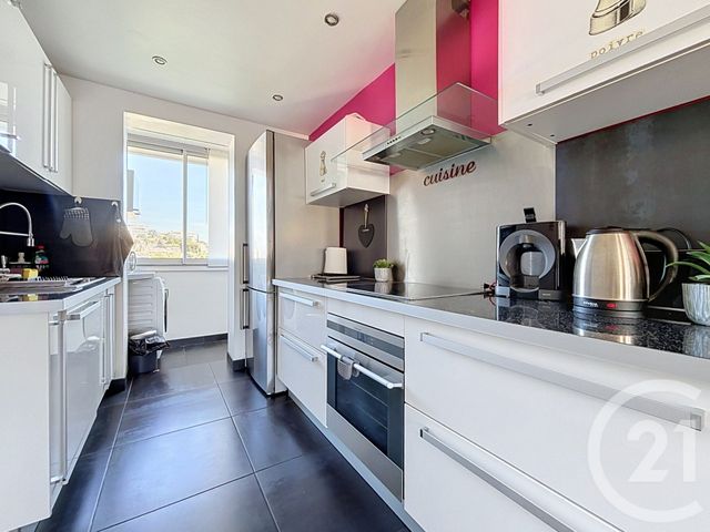 Appartement à louer - 2 pièces - 55.6 m2 - MARSEILLE - 13008 - PROVENCE-ALPES-COTE-D-AZUR - Century 21 Can Transactions