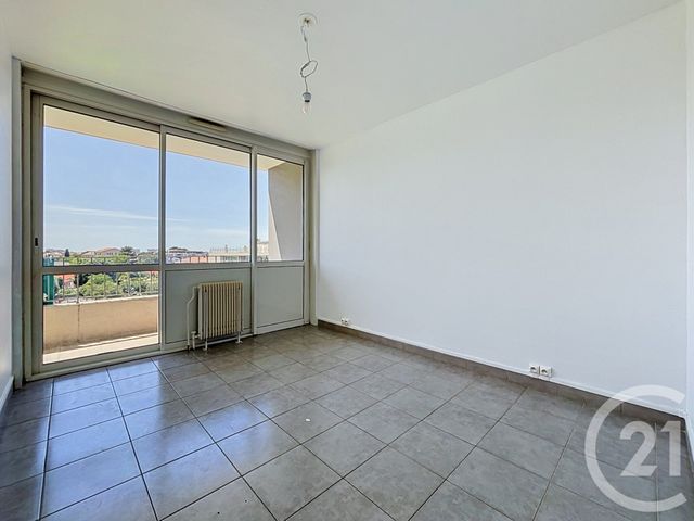 Appartement T3 à louer - 3 pièces - 56.45 m2 - MARSEILLE - 13009 - PROVENCE-ALPES-COTE-D-AZUR - Century 21 Can Transactions