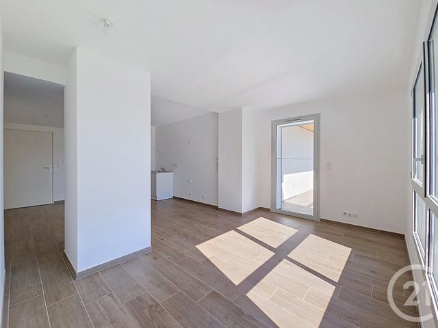 Appartement T3 à vendre - 3 pièces - 60.76 m2 - MARSEILLE - 13008 - PROVENCE-ALPES-COTE-D-AZUR - Century 21 Can Transactions
