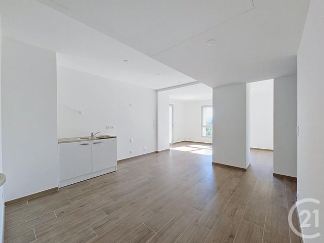 Appartement T3 à vendre - 3 pièces - 60.76 m2 - MARSEILLE - 13008 - PROVENCE-ALPES-COTE-D-AZUR - Century 21 Can Transactions