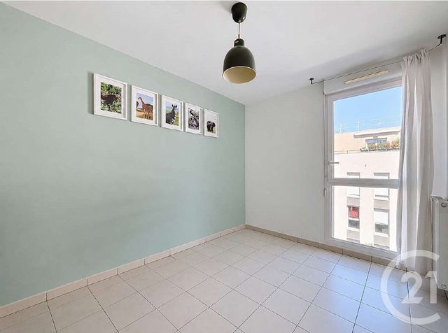 Appartement F3 à louer - 3 pièces - 59.06 m2 - MARSEILLE - 13009 - PROVENCE-ALPES-COTE-D-AZUR - Century 21 Can Transactions